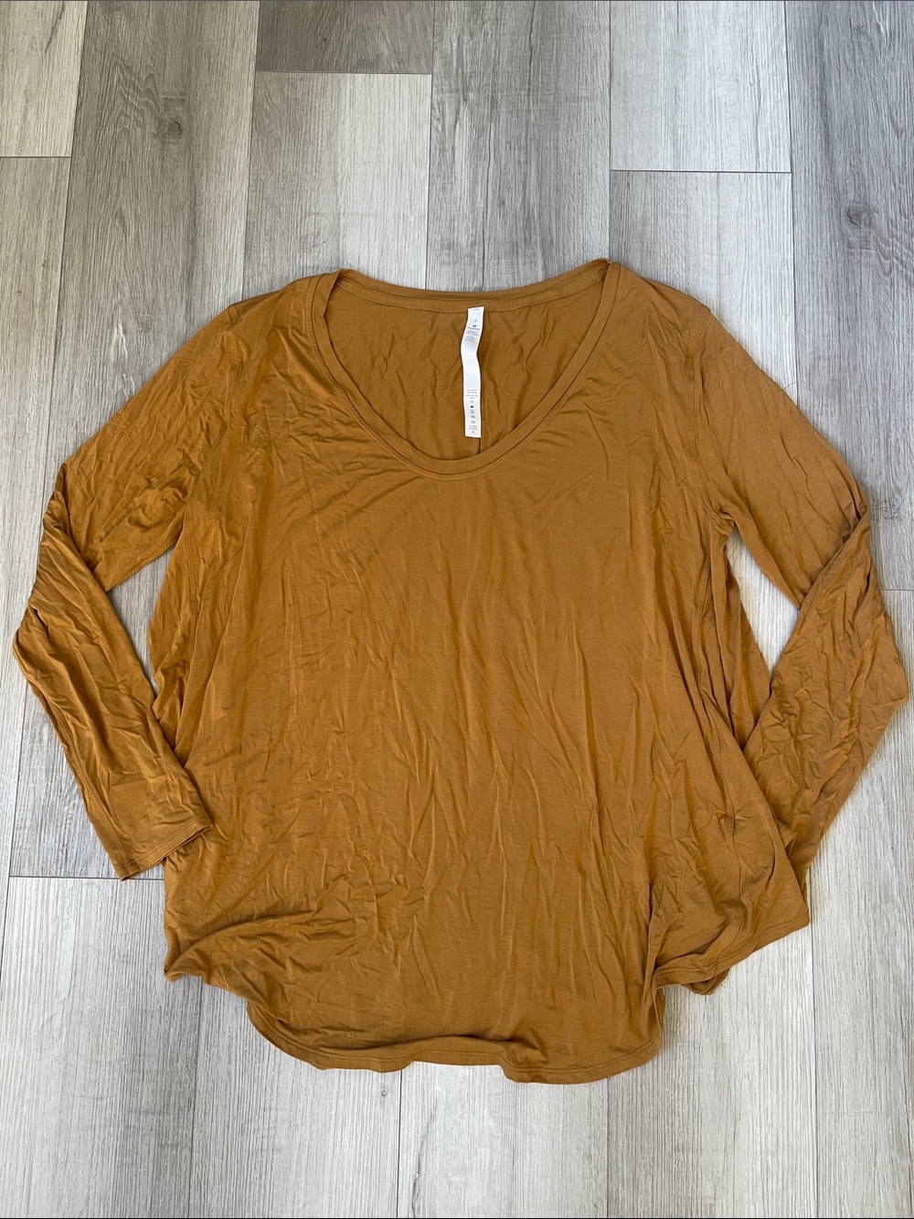 Lululemon Women’s Long Sleeve Scoop Neck Top - Rust